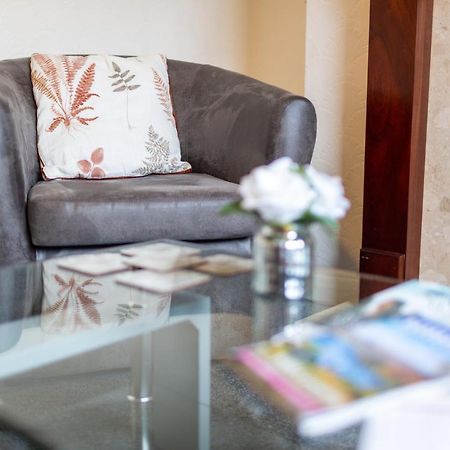 卡莱尔Adrian House, Near Hospital, Easy Parking + Garden公寓 外观 照片